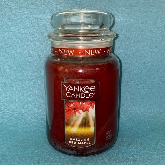 YANKEE Dazzling Red Maple 22 oz. CANDLE RARE SCENT - Picture 1 of 5